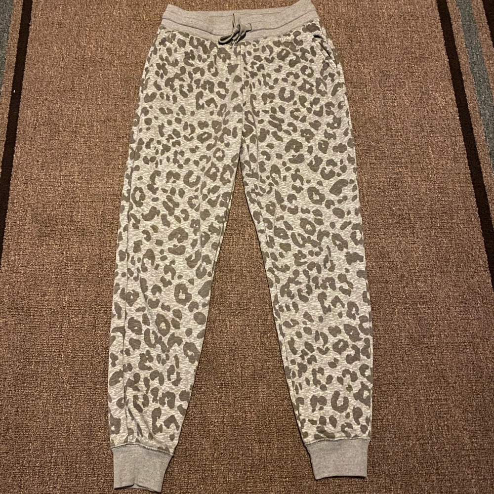 Old Navy sweat pants